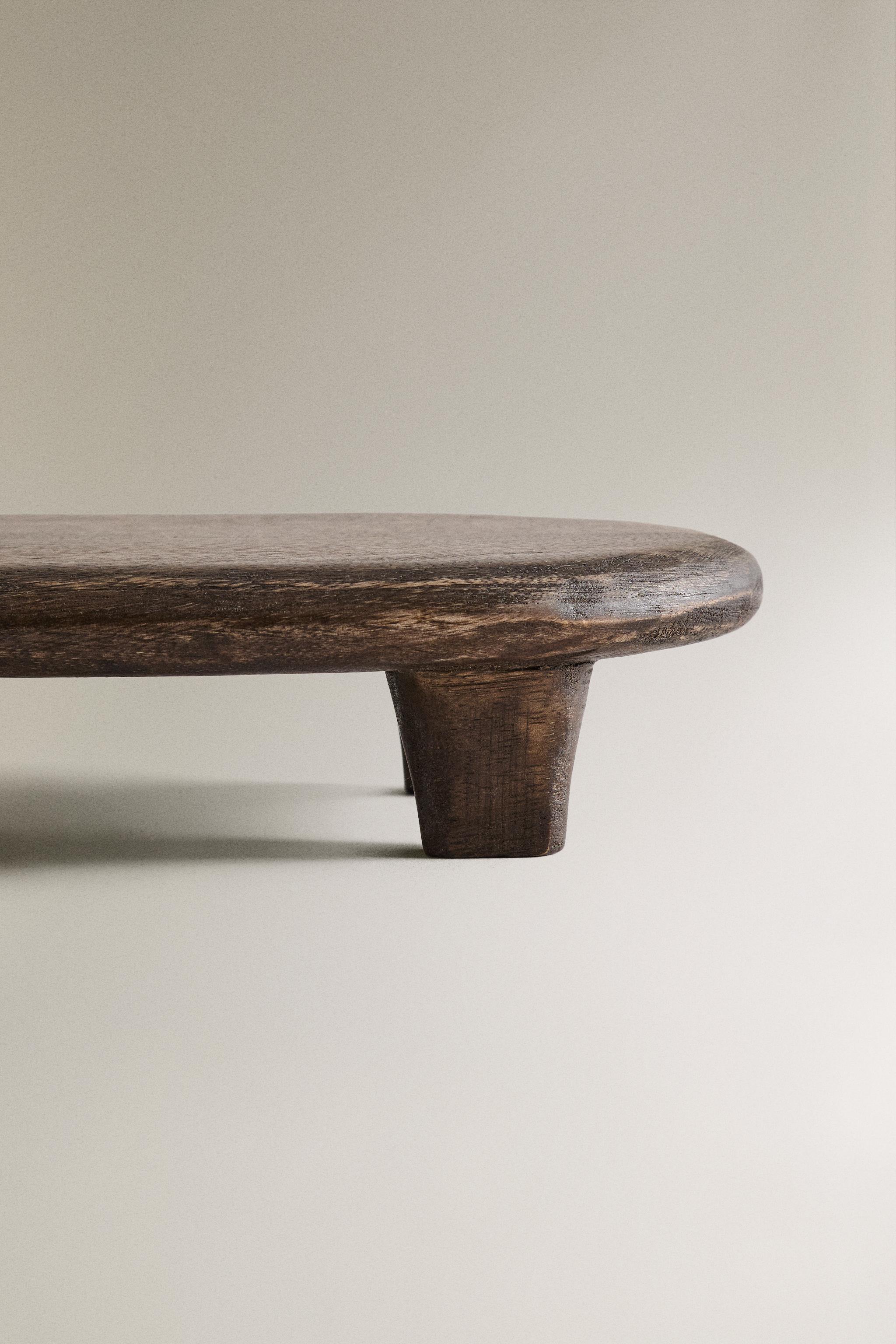 OVAL WOODEN CUTTING BOARD